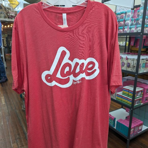 LOVE Red Tee - Picture 1 of 1